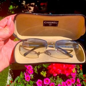 CHANEL Sunglasses